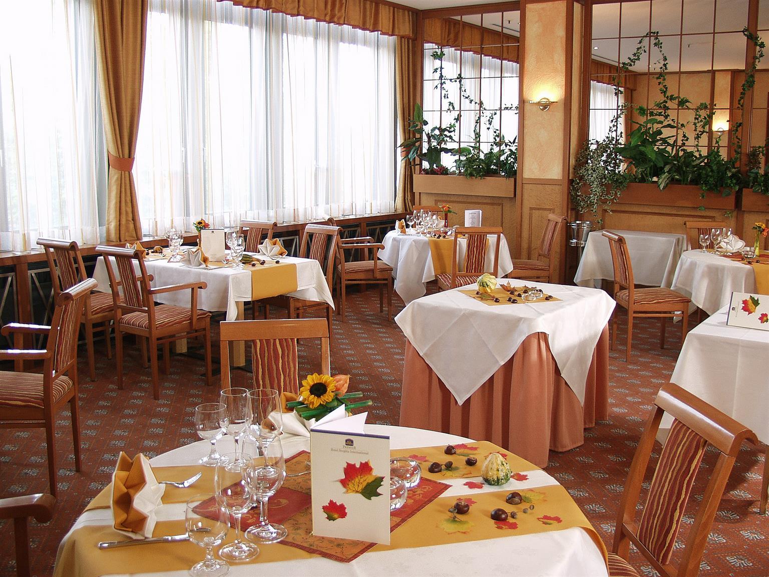 호텔 스테클릿츠 인터내셔널 베를린 레스토랑 사진